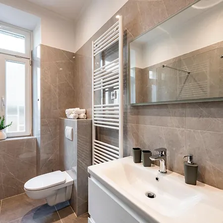 Mato Paradise ドゥブロブニク