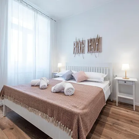 Mato Paradise Apartman *